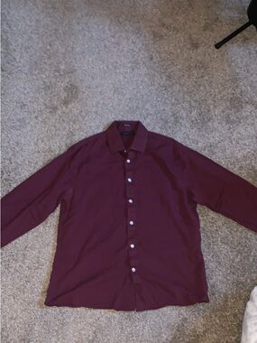 Tommy Hilfiger Men's Slim Fit Button-Up Shirt in Wine